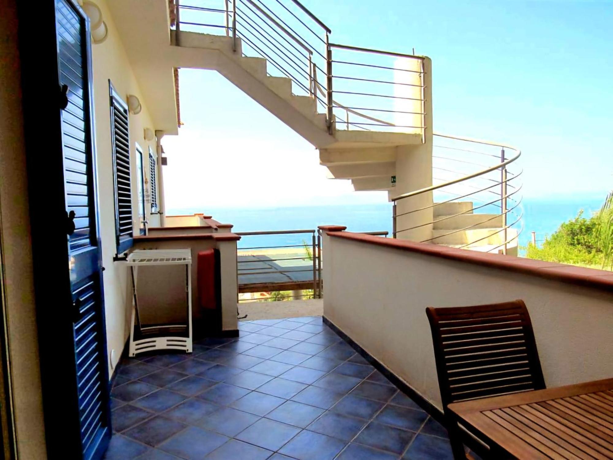 Magico Appartamenti Scafa - Marina Capo dʼOrlando Εξωτερικό φωτογραφία