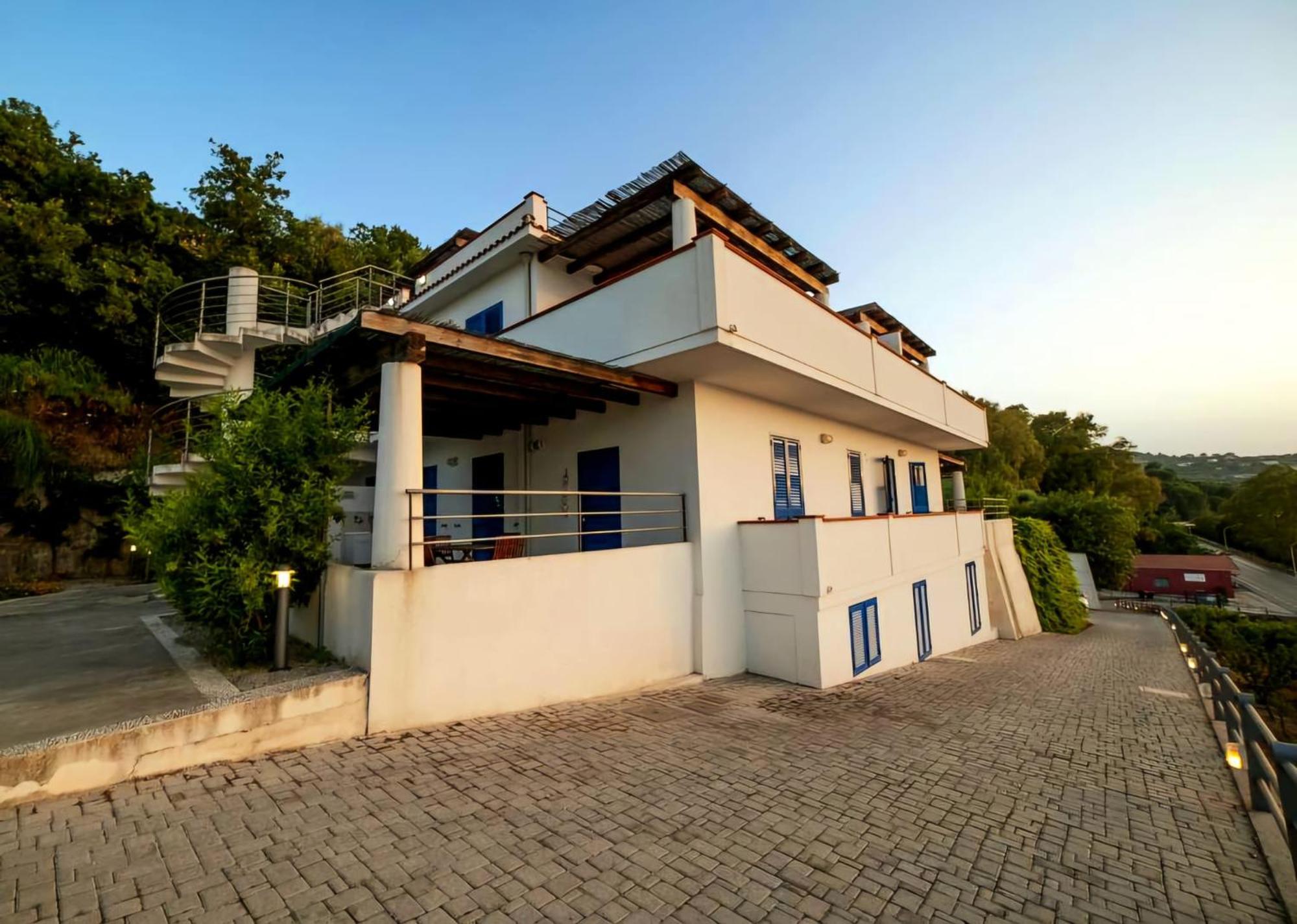 Magico Appartamenti Scafa - Marina Capo dʼOrlando Εξωτερικό φωτογραφία