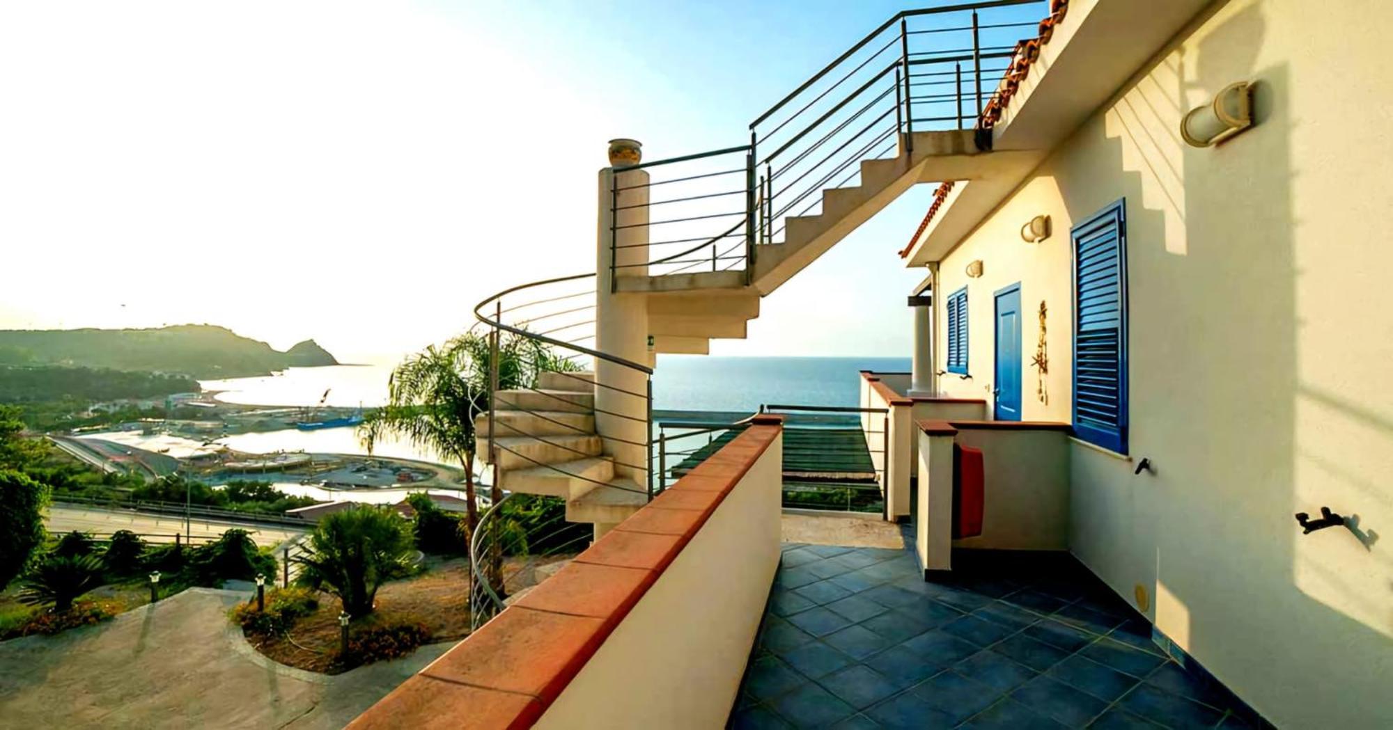 Magico Appartamenti Scafa - Marina Capo dʼOrlando Εξωτερικό φωτογραφία