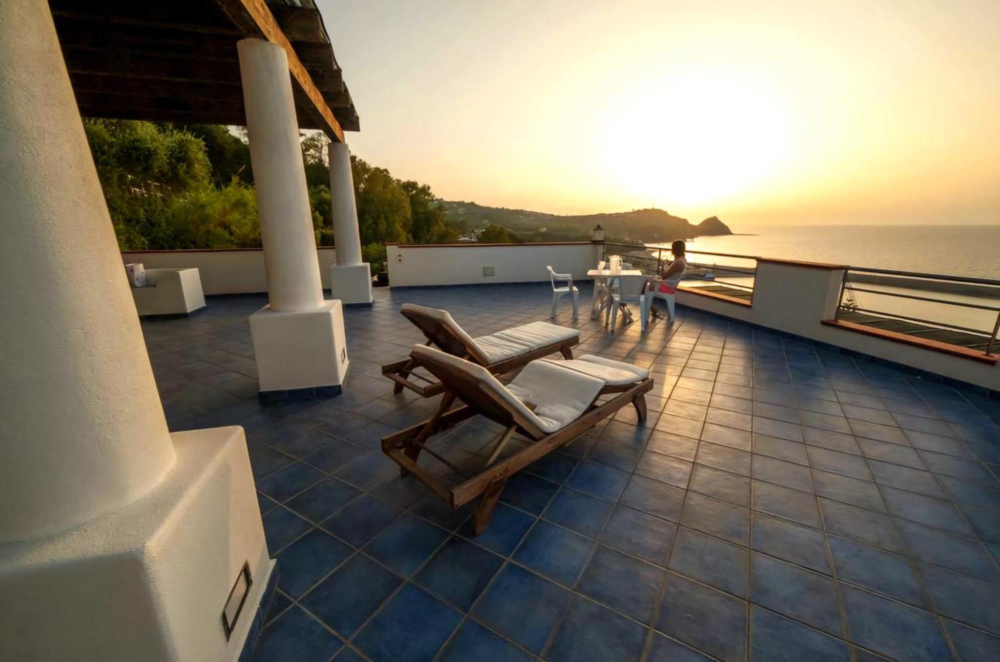 Magico Appartamenti Scafa - Marina Capo dʼOrlando Εξωτερικό φωτογραφία