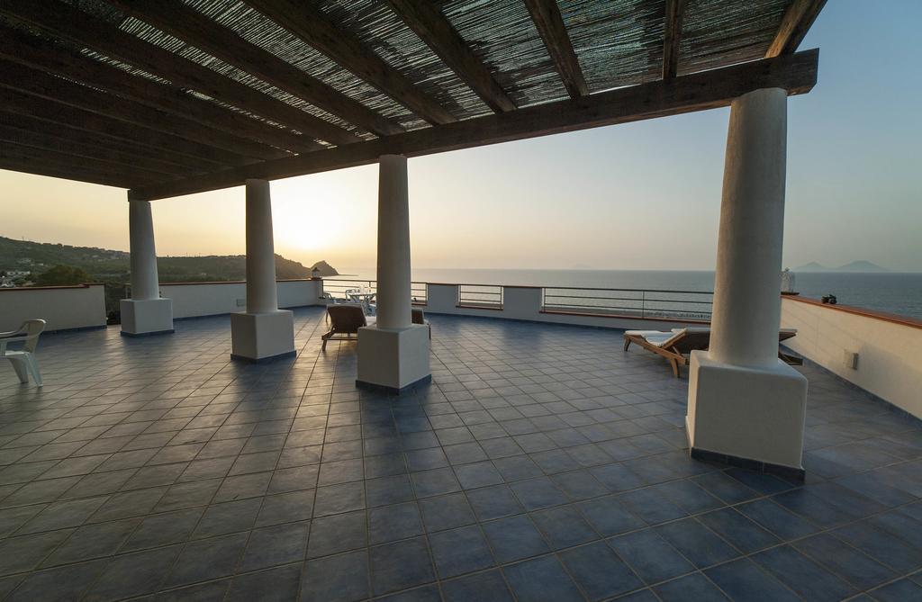 Magico Appartamenti Scafa - Marina Capo dʼOrlando Εξωτερικό φωτογραφία