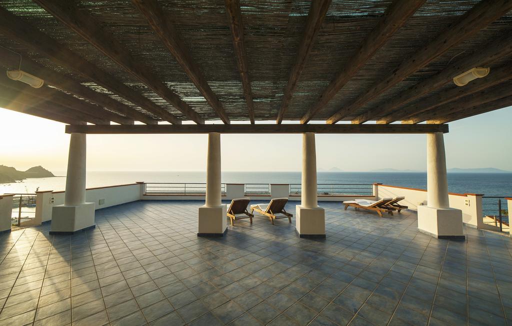 Magico Appartamenti Scafa - Marina Capo dʼOrlando Εξωτερικό φωτογραφία