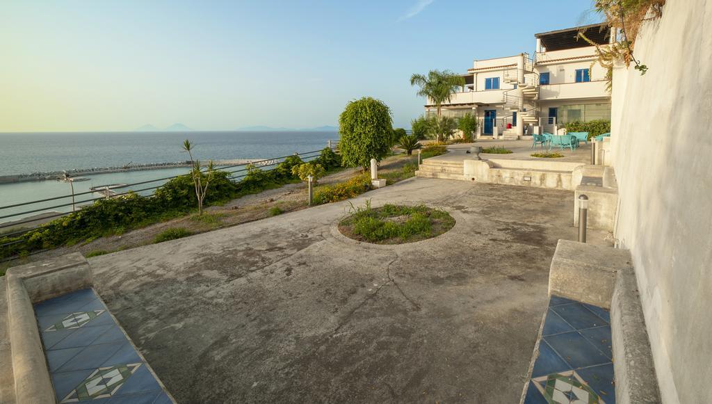 Magico Appartamenti Scafa - Marina Capo dʼOrlando Εξωτερικό φωτογραφία