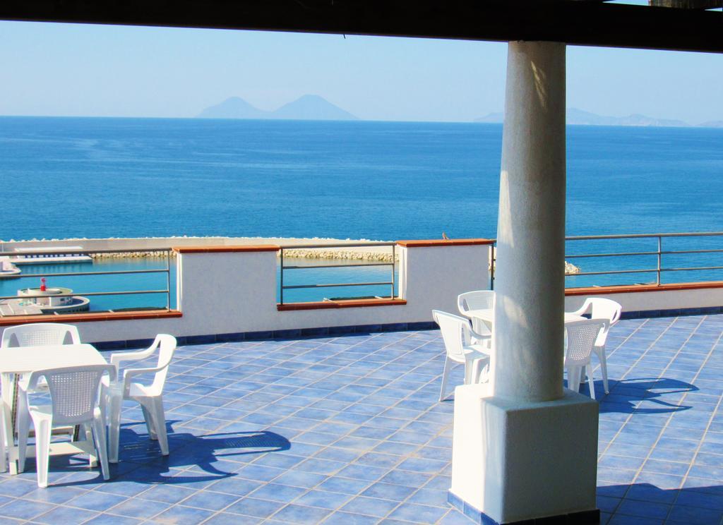 Magico Appartamenti Scafa - Marina Capo dʼOrlando Εξωτερικό φωτογραφία